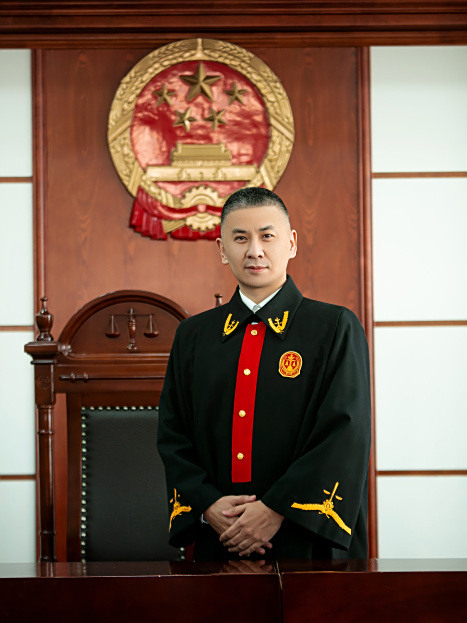 胡大鵬(黑龍江省雙鴨山市尖山區人民法院二級法官)