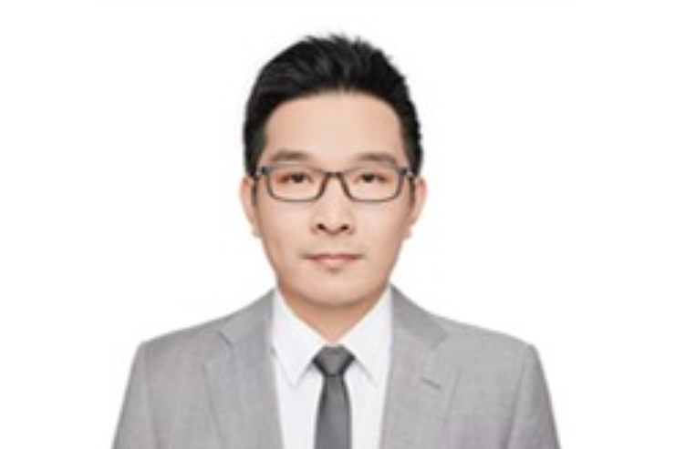 何帥(東華大學工商管理學院教師) 何帥(東華大學工商管理學院教師)