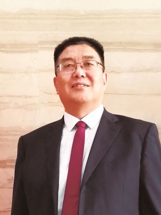 孟楠(第十四屆全國人大代表,新疆大學歷史學院黨委副書記、院長,中亞研究院院長) 孟楠(第十四屆全國人大代表,新疆大學歷史學院黨委副書記、院長,中亞研究院院長)