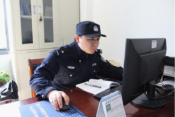 李勁(鹽城市公安局鹽南高新區分局新都派出所民警) 李勁(鹽城市公安局鹽南高新區分局新都派出所民警)