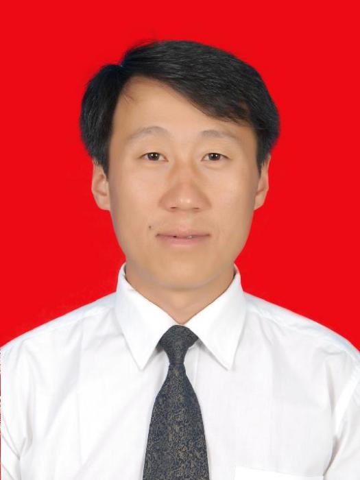 張華勇(富蘊縣委委員、常委,組織部長) 張華勇(富蘊縣委委員、常委,組織部長)