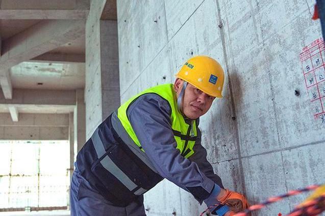 宋海濤(中國建築第二工程局公司渤海分公司機電經理) 宋海濤(中國建築第二工程局公司渤海分公司機電經理)