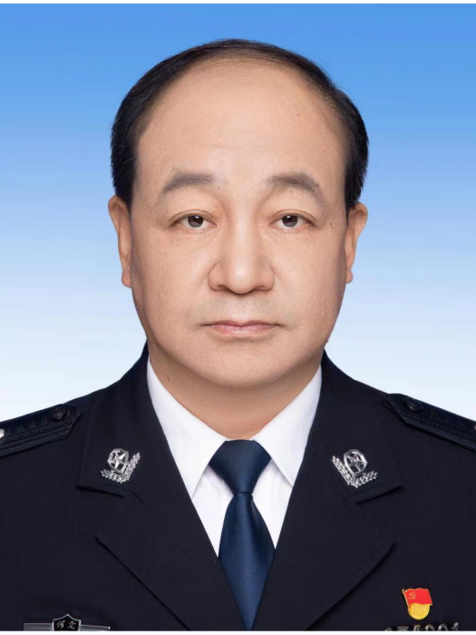 劉旭(河北省承德市豐寧滿族自治縣人民政府副縣長、公安局黨委書記、局長) 劉旭(河北省承德市豐寧滿族自治縣人民政府副縣長、公安局黨委書記、局長)