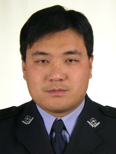 崔彥軍(山東省日照市公安局嵐山分局黨委委員、王家海屋派出所所長) 崔彥軍(山東省日照市公安局嵐山分局黨委委員、王家海屋派出所所長)
