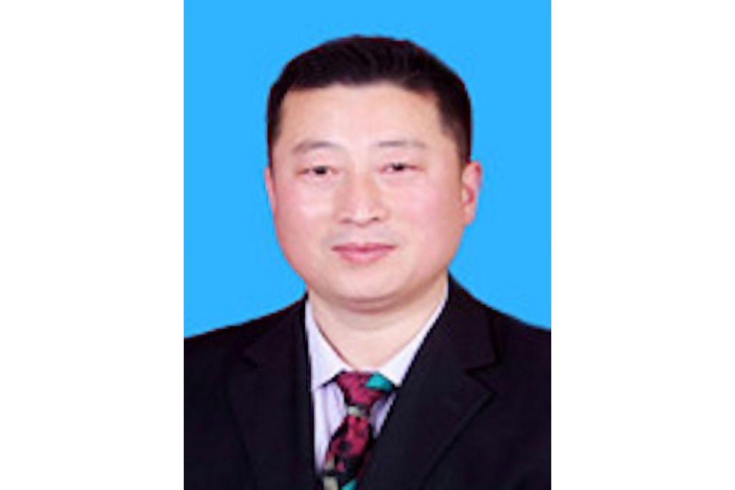 孫緒峰(江蘇省徐州市豐縣王溝鎮單樓衛生院內科醫生) 孫緒峰(江蘇省徐州市豐縣王溝鎮單樓衛生院內科醫生)