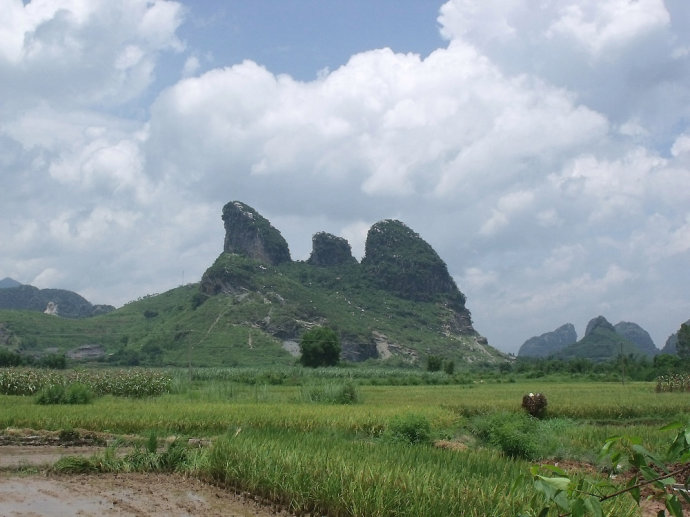 筆架山(香港九龍筆架山)