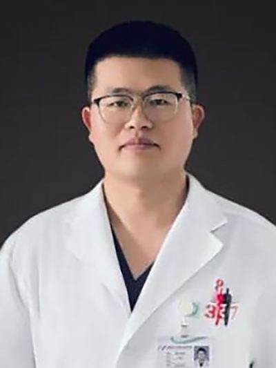 李永超(首都醫科大學附屬北京胸科醫院副主任醫師) 李永超(首都醫科大學附屬北京胸科醫院副主任醫師)