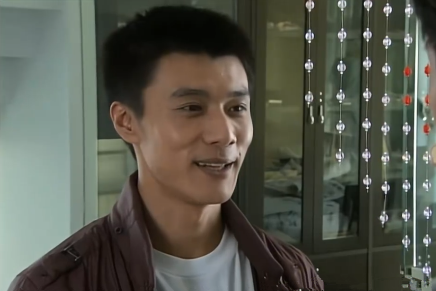 何文達(《家常菜》中的角色) 何文達(《家常菜》中的角色)