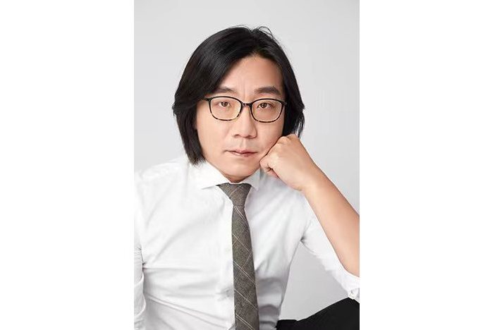 徐捷(中國美術學院色彩研究所副所長) 徐捷(中國美術學院色彩研究所副所長)