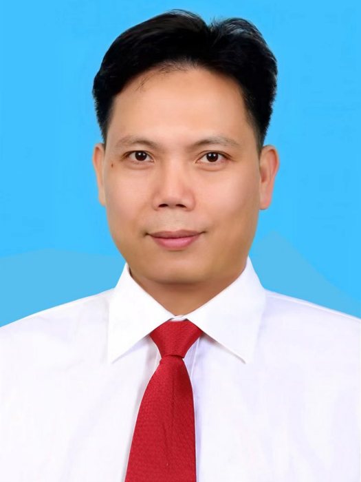 黎俊(廣西壯族自治區柳州市融安縣委常委、副縣長(掛任),廣西駐村工作隊融安縣工作隊隊長) 黎俊(廣西壯族自治區柳州市融安縣委常委、副縣長(掛任),廣西駐村工作隊融安縣工作隊隊長)