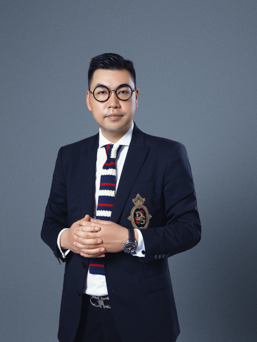 唐也(四川紅專裝飾設計有限公司董事長) 唐也(四川紅專裝飾設計有限公司董事長)