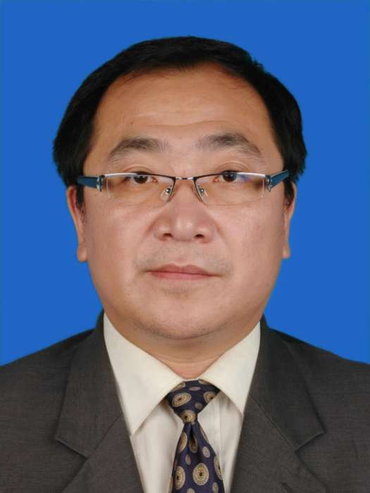 張立群(內蒙古赤峰市喀喇沁旗人民政府副旗長) 張立群(內蒙古赤峰市喀喇沁旗人民政府副旗長)