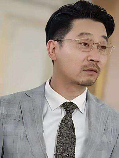 王鑫(中國內地影視演員、短劇演員)