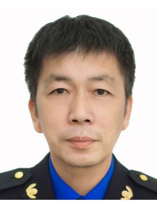 楊春華(湖北省宜昌市五峰土家族自治縣城市管理執法大隊大隊長) 楊春華(湖北省宜昌市五峰土家族自治縣城市管理執法大隊大隊長)