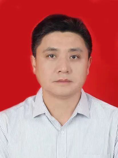 許艾春 許艾春