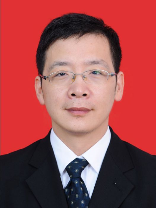 張衛鋒(上海市奉賢區人力資源和社會保障局黨組委員、副局長) 張衛鋒(上海市奉賢區人力資源和社會保障局黨組委員、副局長)