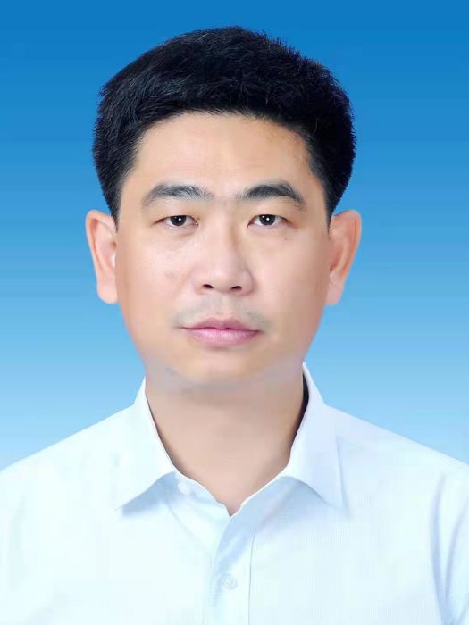 李艾華(湖北省枝江市教育局黨組成員、副局長) 李艾華(湖北省枝江市教育局黨組成員、副局長)