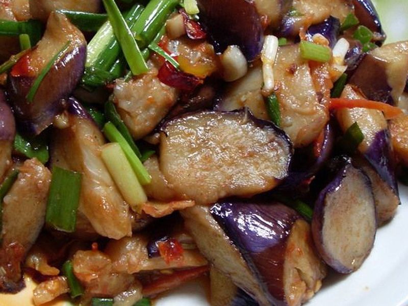 臘肉炒茄子 臘肉炒茄子