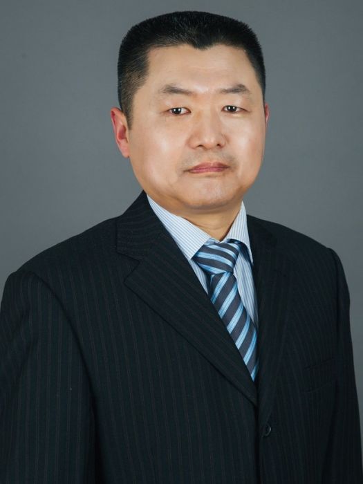 張國霖(華東師範大學教育學部教師) 張國霖(華東師範大學教育學部教師)