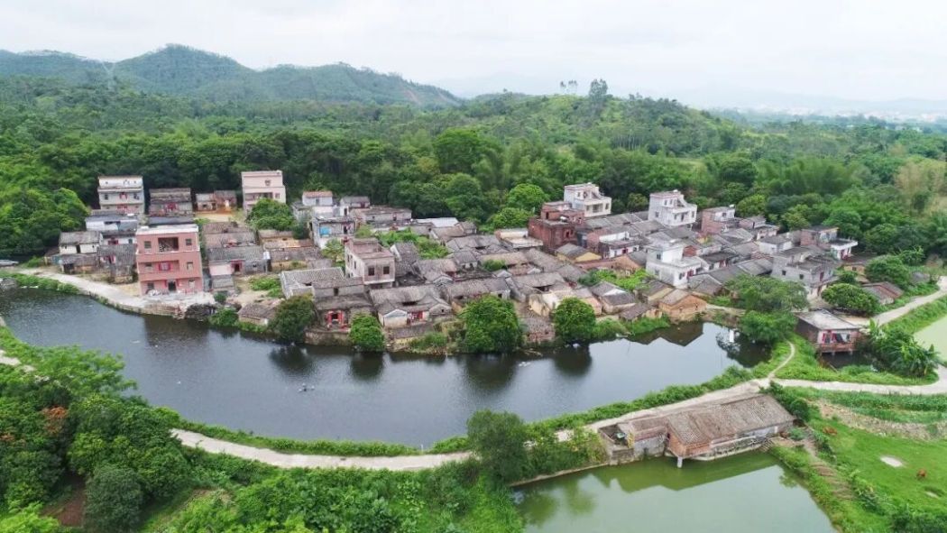 牛龍村(廣東省陽江市陽春市崗美鎮下轄村) 牛龍村(廣東省陽江市陽春市崗美鎮下轄村)