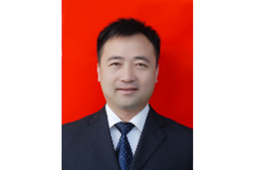 彭浩(瀏陽市大圍山鎮黨委委員、宣傳委員、副鎮長。) 彭浩(瀏陽市大圍山鎮黨委委員、宣傳委員、副鎮長。)