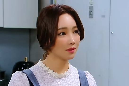 李娜妍(韓國電視劇《天上的約定》中的角色) 李娜妍(韓國電視劇《天上的約定》中的角色)