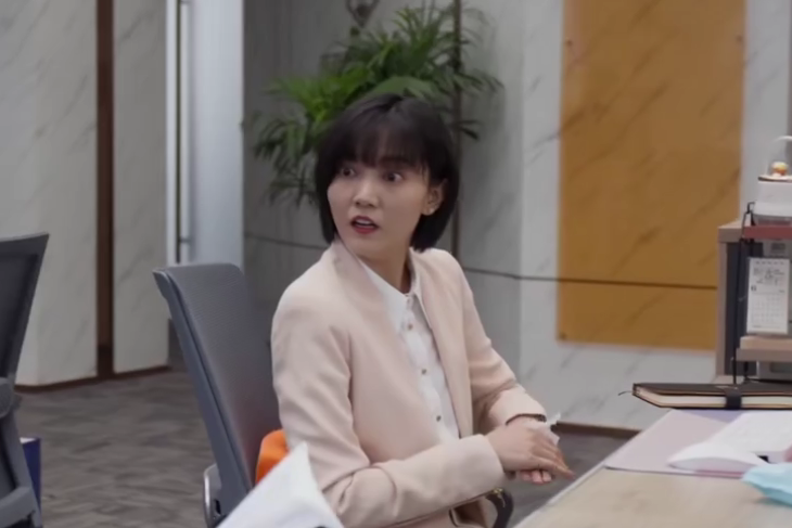 艾莉(當代都市劇《平凡之路》中的角色) 艾莉(當代都市劇《平凡之路》中的角色)