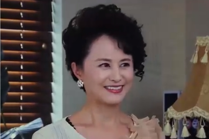 李紅(電視劇《濤女郎》中的角色) 李紅(電視劇《濤女郎》中的角色)