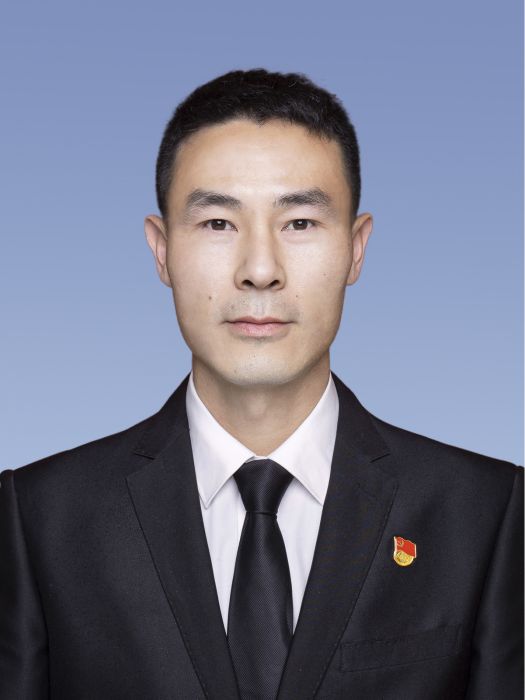 張鵬程(安陽市職業技能服務中心黨支部書記、主任) 張鵬程(安陽市職業技能服務中心黨支部書記、主任)