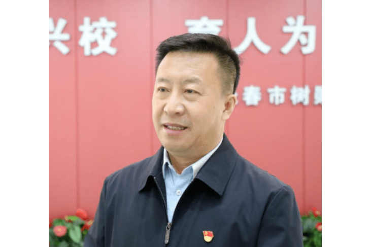 任國權(吉林省長春市南關區樹勛國小教師) 任國權(吉林省長春市南關區樹勛國小教師)