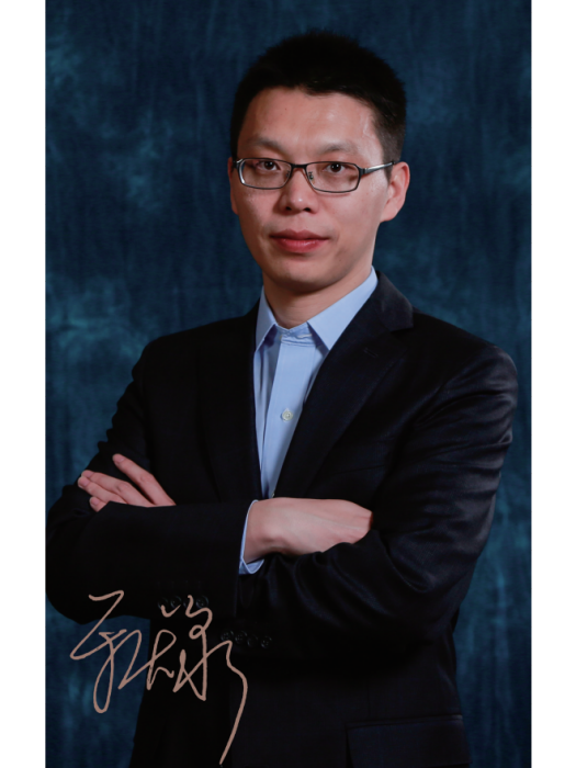 於慶泉(中糧長城桑乾酒莊(懷來)有限公司總經理兼總釀酒師) 於慶泉(中糧長城桑乾酒莊(懷來)有限公司總經理兼總釀酒師)