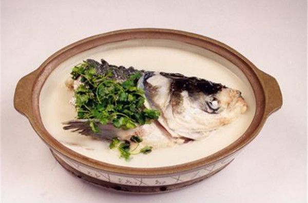 魚頭補腦湯 魚頭補腦湯