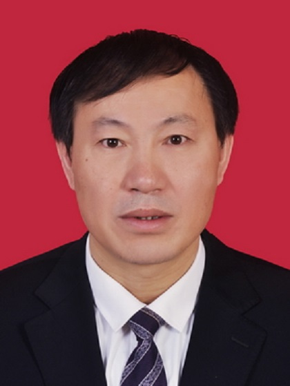 何淼仁 何淼仁