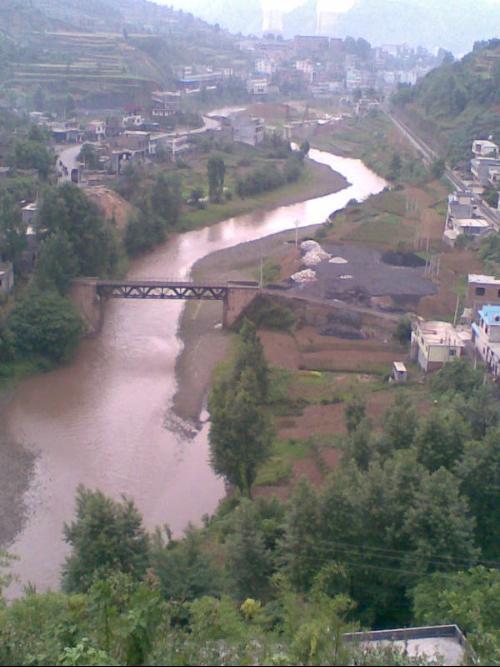 柏果村(貴州省六盤水盤縣柏果鎮柏果村) 柏果村(貴州省六盤水盤縣柏果鎮柏果村)