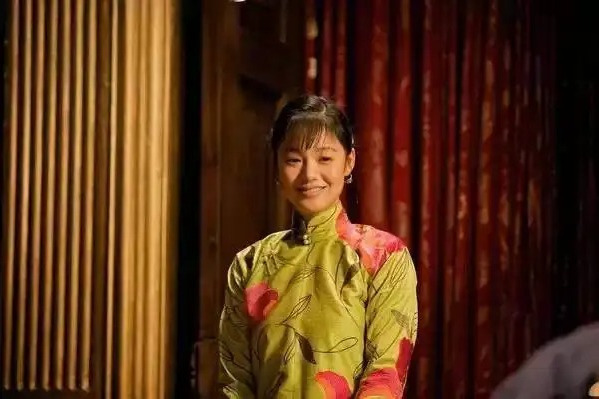 花姐(電影《讓子彈飛》中的角色) 花姐(電影《讓子彈飛》中的角色)