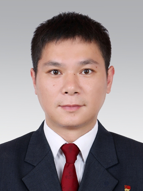 王靈(江山市峽口鎮黨委副書記) 王靈(江山市峽口鎮黨委副書記)