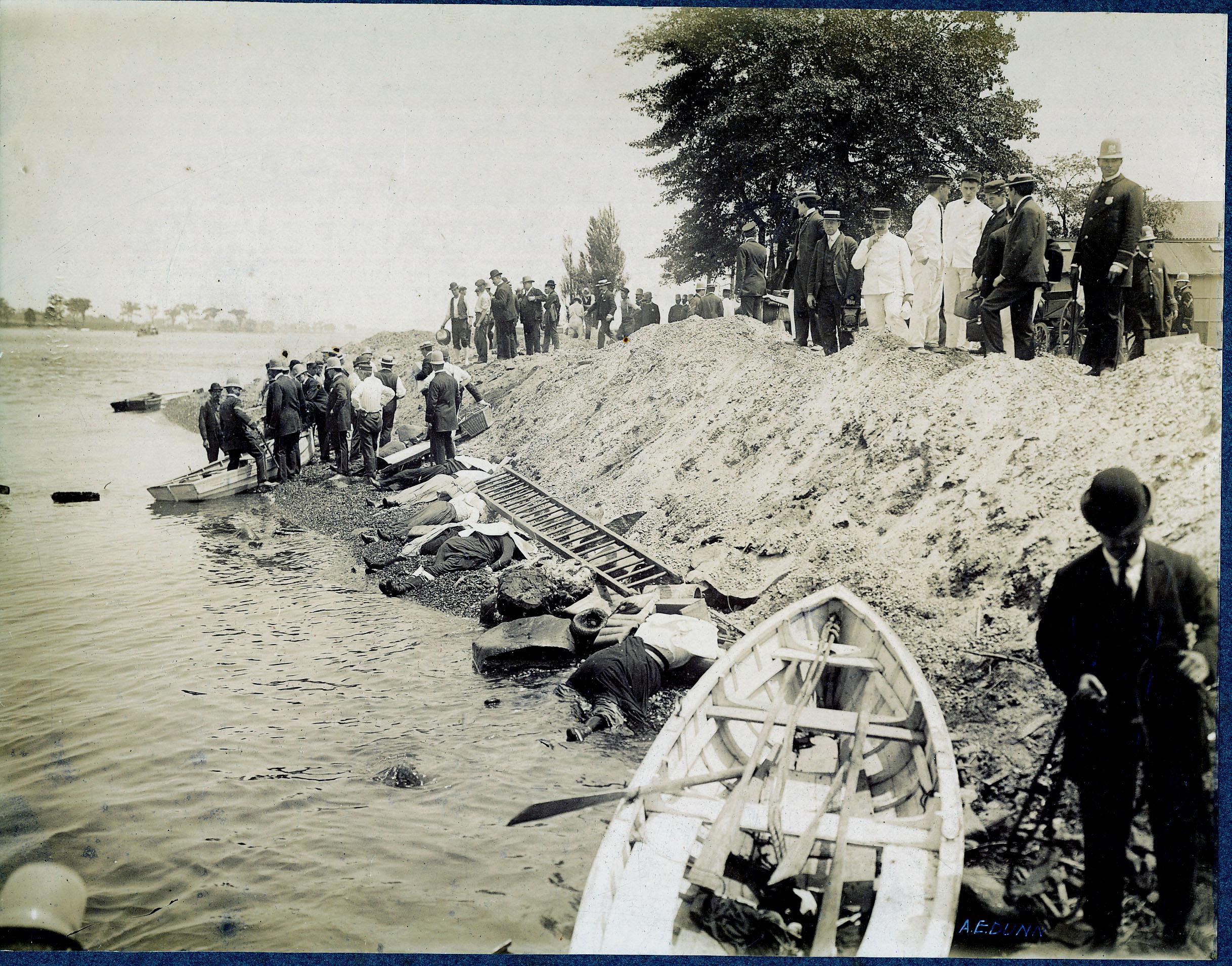 船難後被衝上北兄弟島的屍體