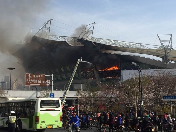3·28上海虹口足球場火災事故