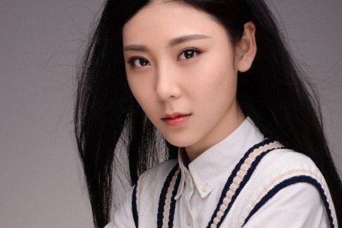 張弛(影視女演員) 張弛(影視女演員)