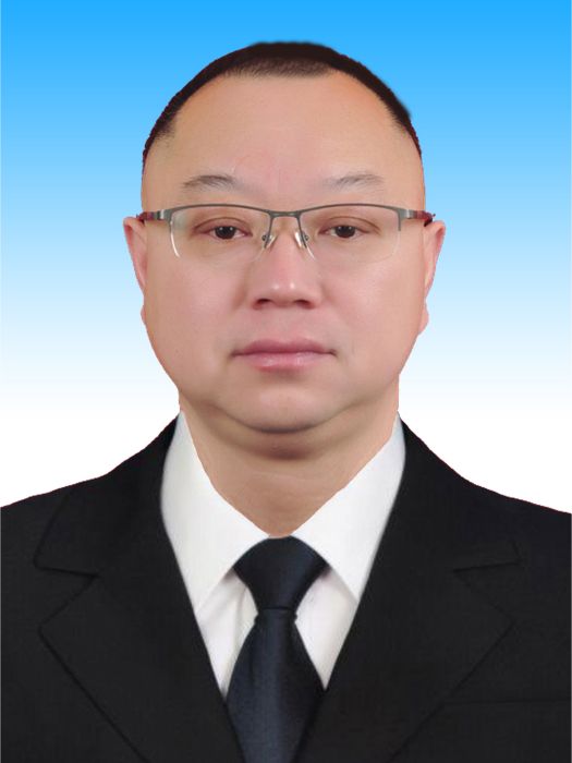 王坤(四川省巴中市巴州區教育科技和體育局黨組成員、副局長) 王坤(四川省巴中市巴州區教育科技和體育局黨組成員、副局長)