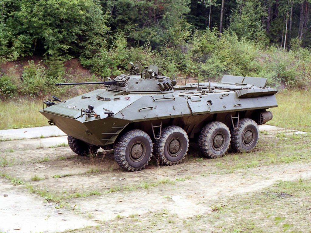 BTR-90兩棲步兵戰車