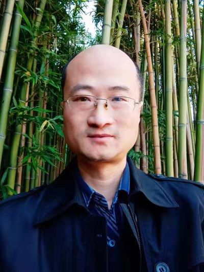 姚周(書畫藝術家、中書協會員) 姚周(書畫藝術家、中書協會員)