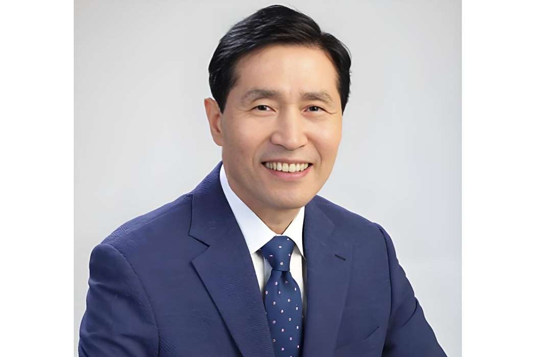 李學永(韓國共同民主黨副議長) 李學永(韓國共同民主黨副議長)