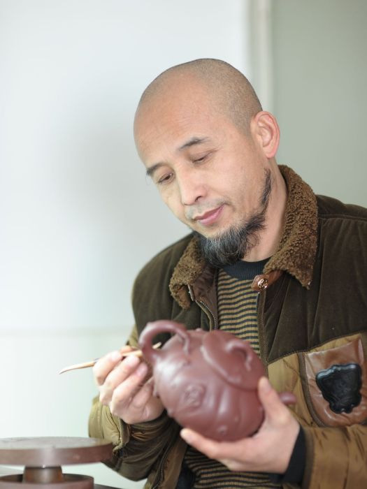 陳友林(中國國際紫砂工藝美術大師) 陳友林(中國國際紫砂工藝美術大師)