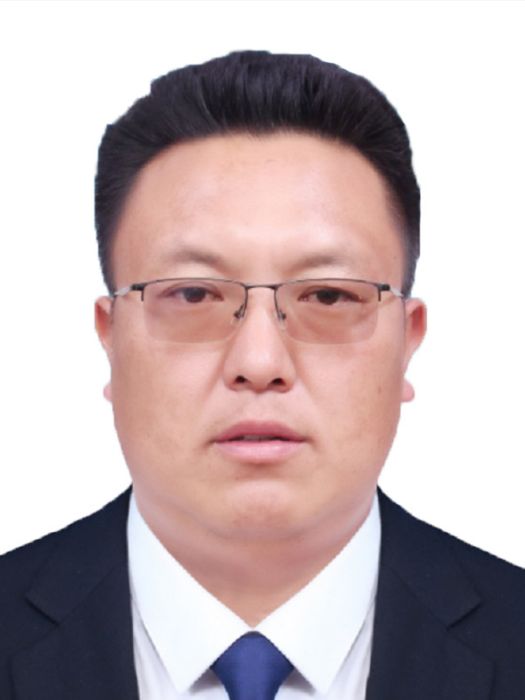 魯權(第十四屆全國人大代表，雲南省麗江市寧蒗恆泰農業投資開發有限公司董事長)