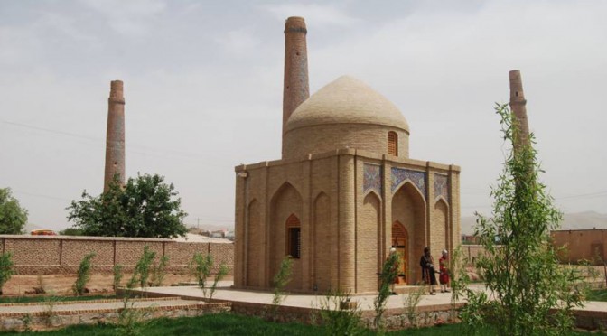 阿里舍爾·納沃伊之墓（阿富汗赫拉特市）