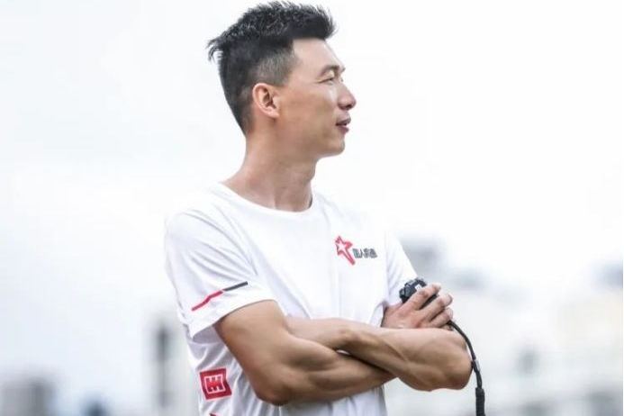 韓剛(中國田徑運動員、田徑教練) 韓剛(中國田徑運動員、田徑教練)