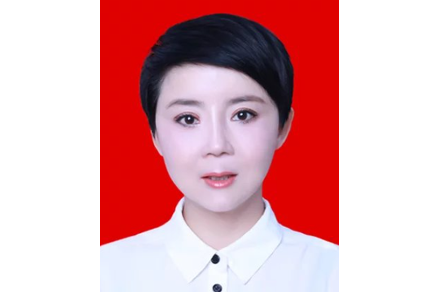 陳芳(安康市萬寧輪胎貿易有限責任公司董事長) 陳芳(安康市萬寧輪胎貿易有限責任公司董事長)