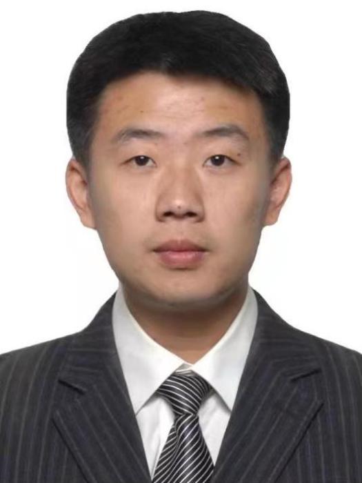 余皓(四川省成都市彭州市經濟科技和信息化局黨組成員、副局長) 余皓(四川省成都市彭州市經濟科技和信息化局黨組成員、副局長)
