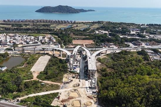 新城隧道(深圳市境內隧道) 新城隧道(深圳市境內隧道)
